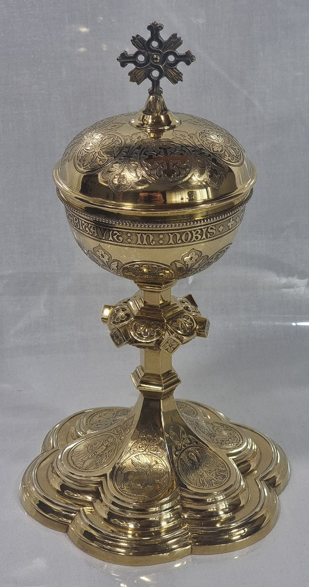 Ciborium néo-gothique doré de Demarquete Frères – Objet liturgique ancien-photo-4