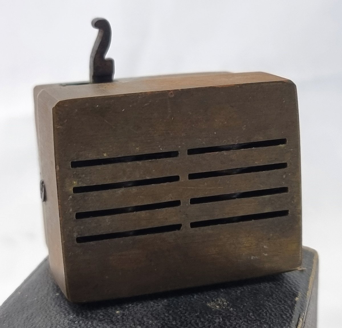 19th-century Medical Scarifier Made Of Brass, In Its Original Case-photo-4