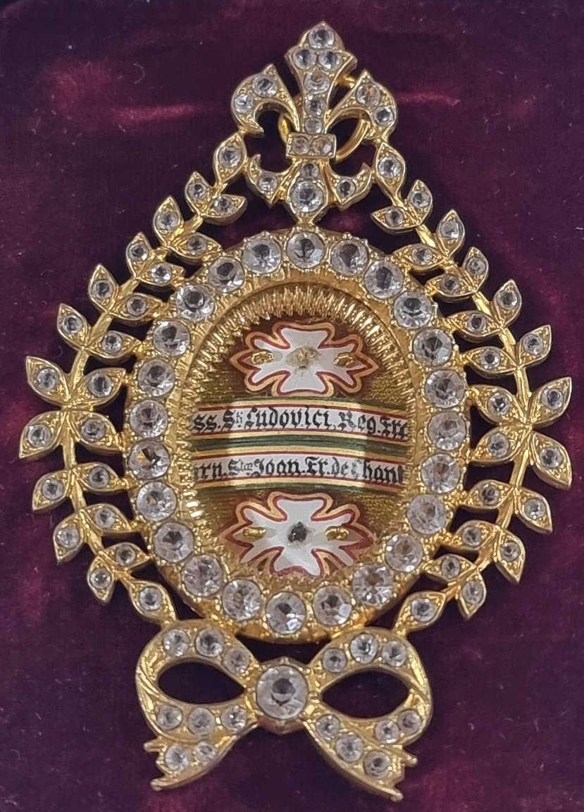 Reliquaire français du XIXe siècle avec reliques de Saint Louis IX et de Sainte Jeanne-François-photo-3