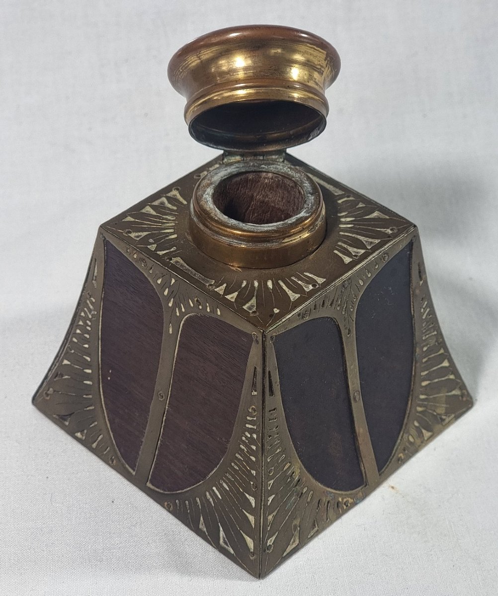 Encrier pyramidal Jugendstil en bois et laiton, attribué à Erhard & Söhne, Allemagne, vers