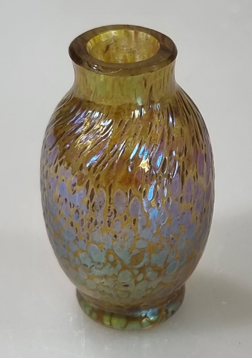 Rare vase miniature Loetz en verre irisé, décor Candia Papillon, vers 1900-photo-4
