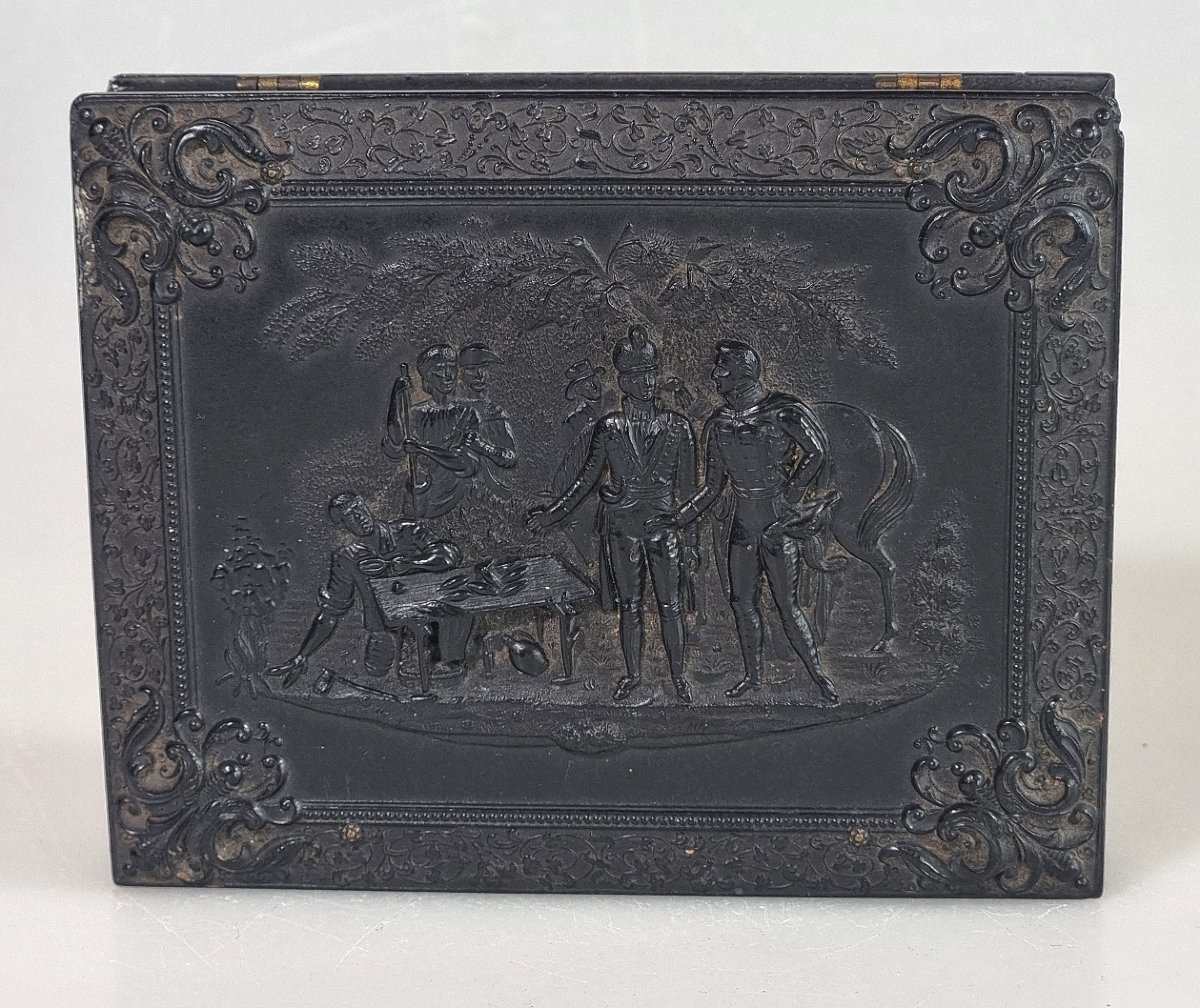 Ancien étui photographique américain Union Case à décor militaire et portrait de La Fayette-photo-2
