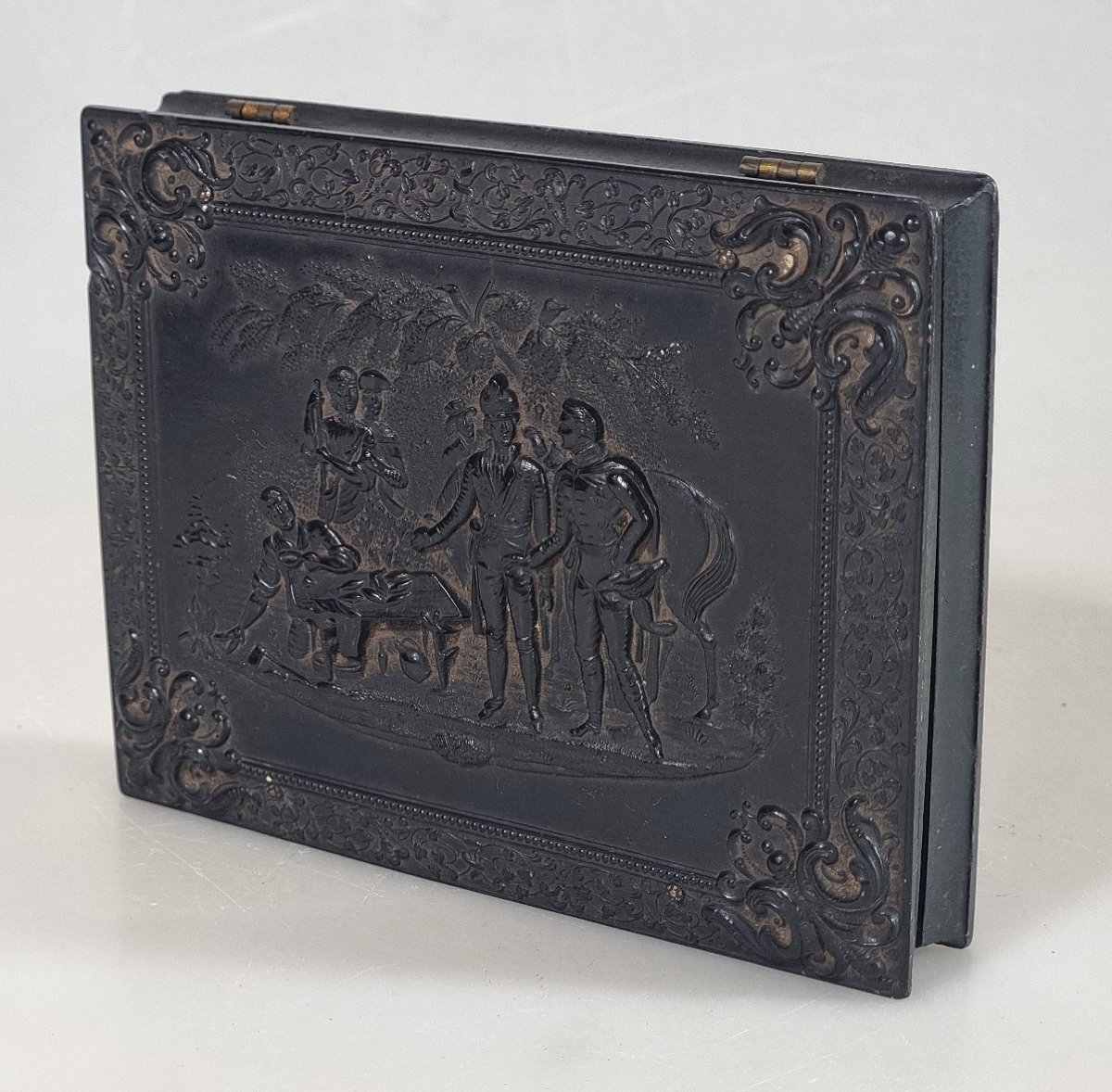 Ancien étui photographique américain Union Case à décor militaire et portrait de La Fayette-photo-3