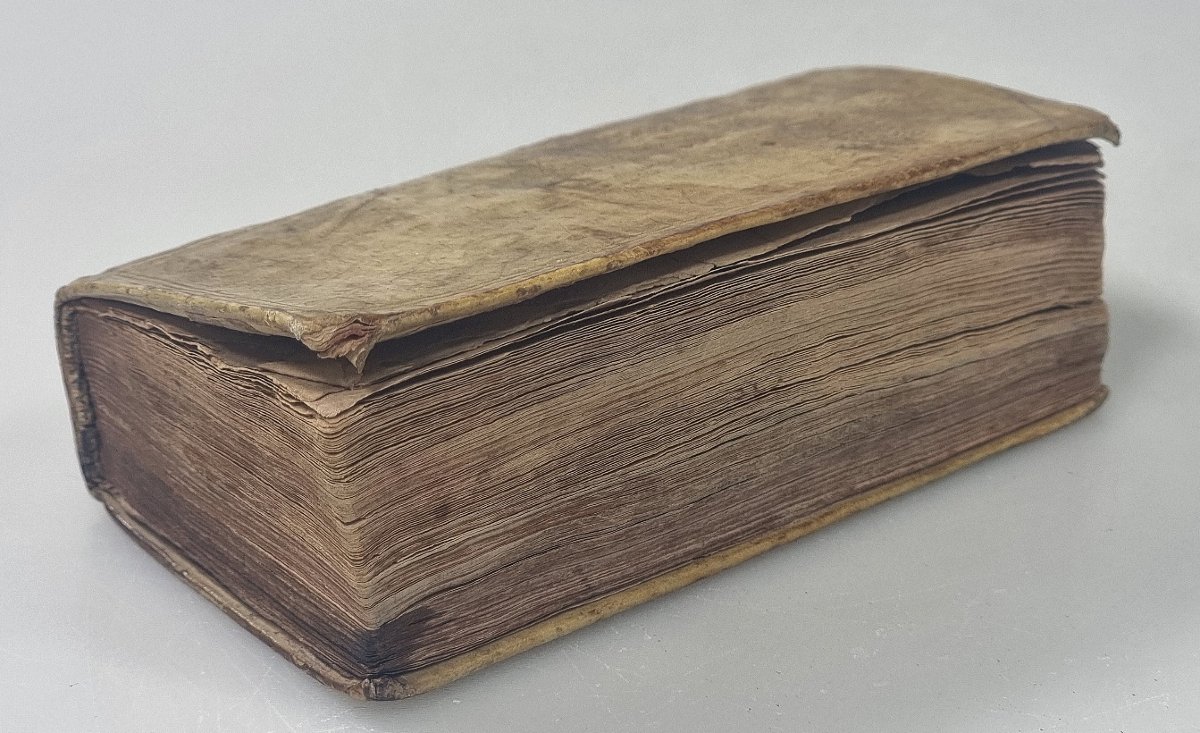 Small Antique Book – The Confessions Of Saint Augustine – Cologne, 1631 – Vellum Binding-photo-2
