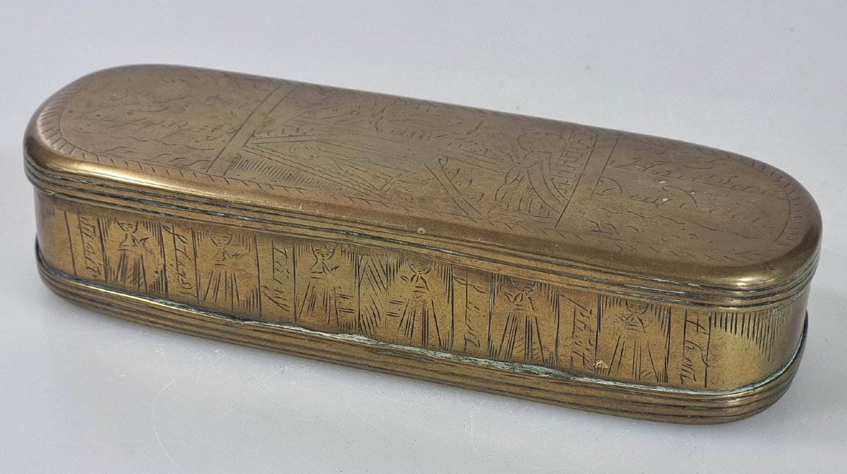 Antique Engraved Brass Snuffbox — Jesus, Jairus’s Daughter, And The Twelve Apostles-photo-2