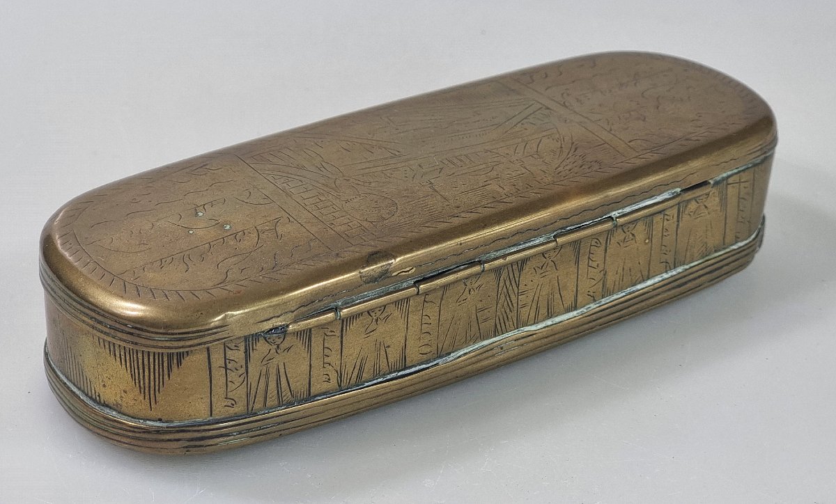 Antique Engraved Brass Snuffbox — Jesus, Jairus’s Daughter, And The Twelve Apostles-photo-3