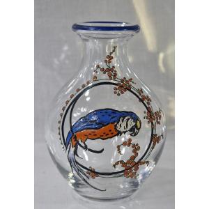 Petit vase Art Déco Marcel Goupy Paris, décor en émail peint à la main représentant un perroque