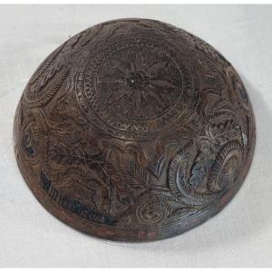 Bol en noix de coco demi-décoré, XVIIIe siècle