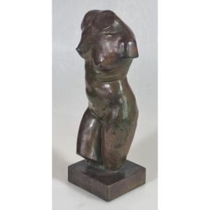 Torse féminin ancien en bronze – signé L. Alliot