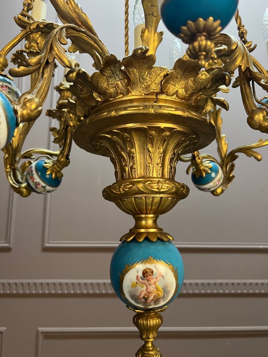 Chandelier In Gilt Bronze And Porcelain-photo-4
