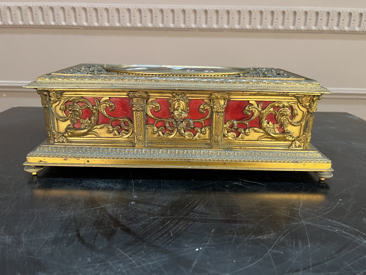 Boite à bijoux en bronze doré et porcelaine de limoges XIXème-photo-1