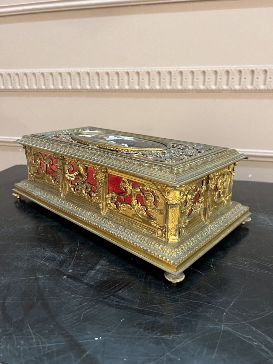 Boite à bijoux en bronze doré et porcelaine de limoges XIXème