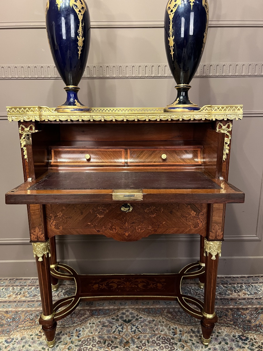 Petite commode formant secrétaire de style Louis XVI, fin XIXᵉ siècle-photo-4