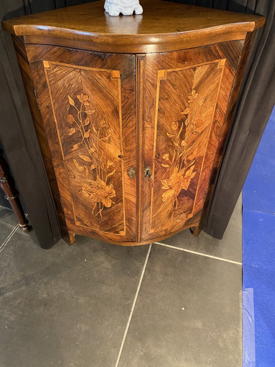 Very Pretty Little Corner Louis XV
