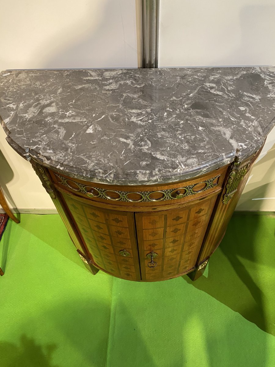 Ravissante Petite Commode Demi-lune-photo-4