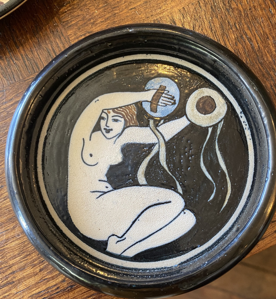 Poterie de Ciboure VE néo grec pays basque Femmes aux cymbales Maria Fernandez -photo-1