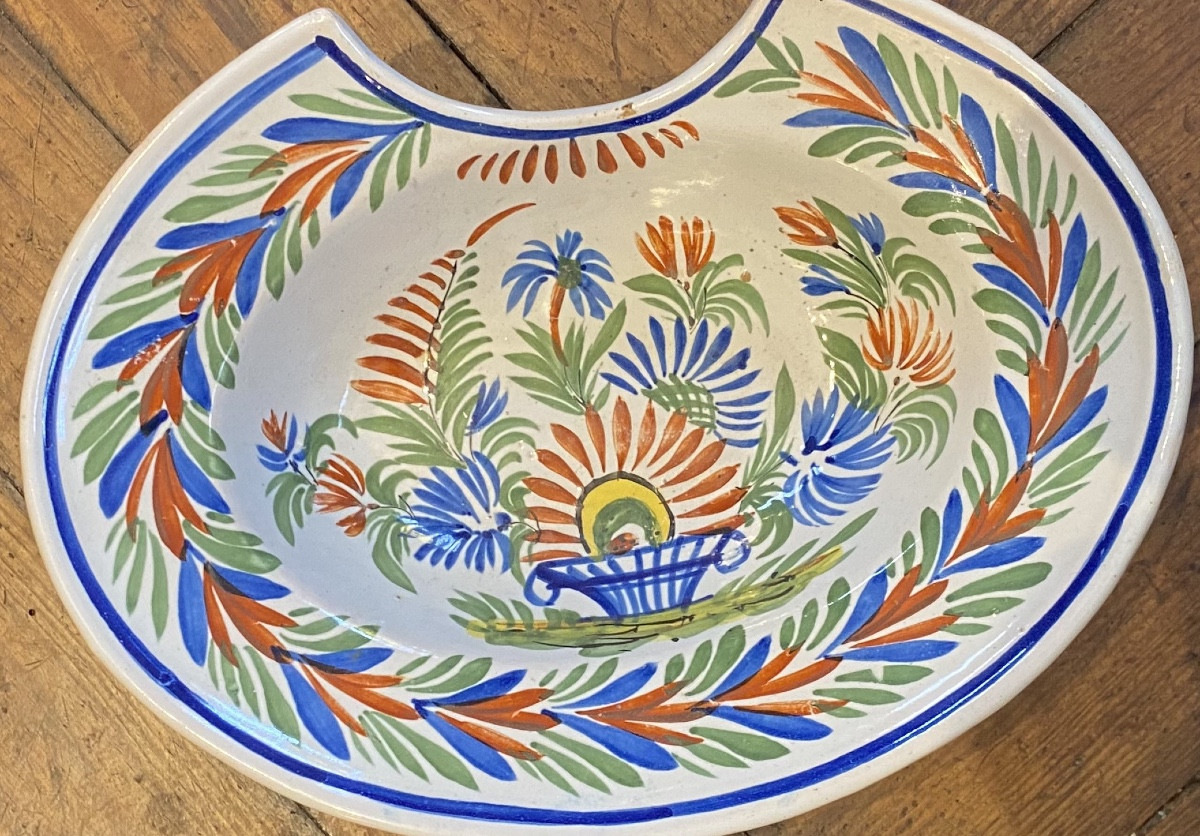 19th Century Earthenware Shaving Dish From Baiona Nervion, Basque Country -photo-1