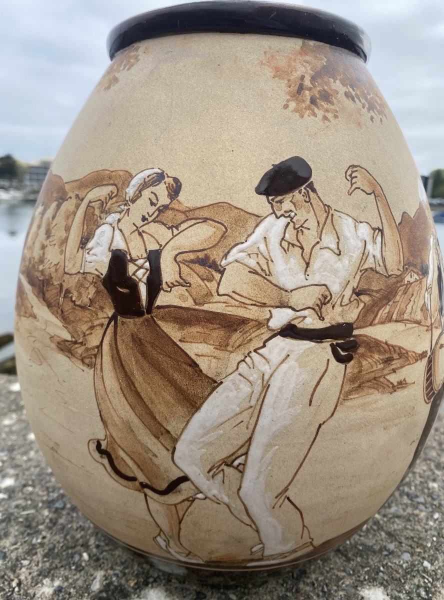 Vase bursiforme peint et émaillé Poterie de Ciboure RF Le Coronne fandango danses basques-photo-2