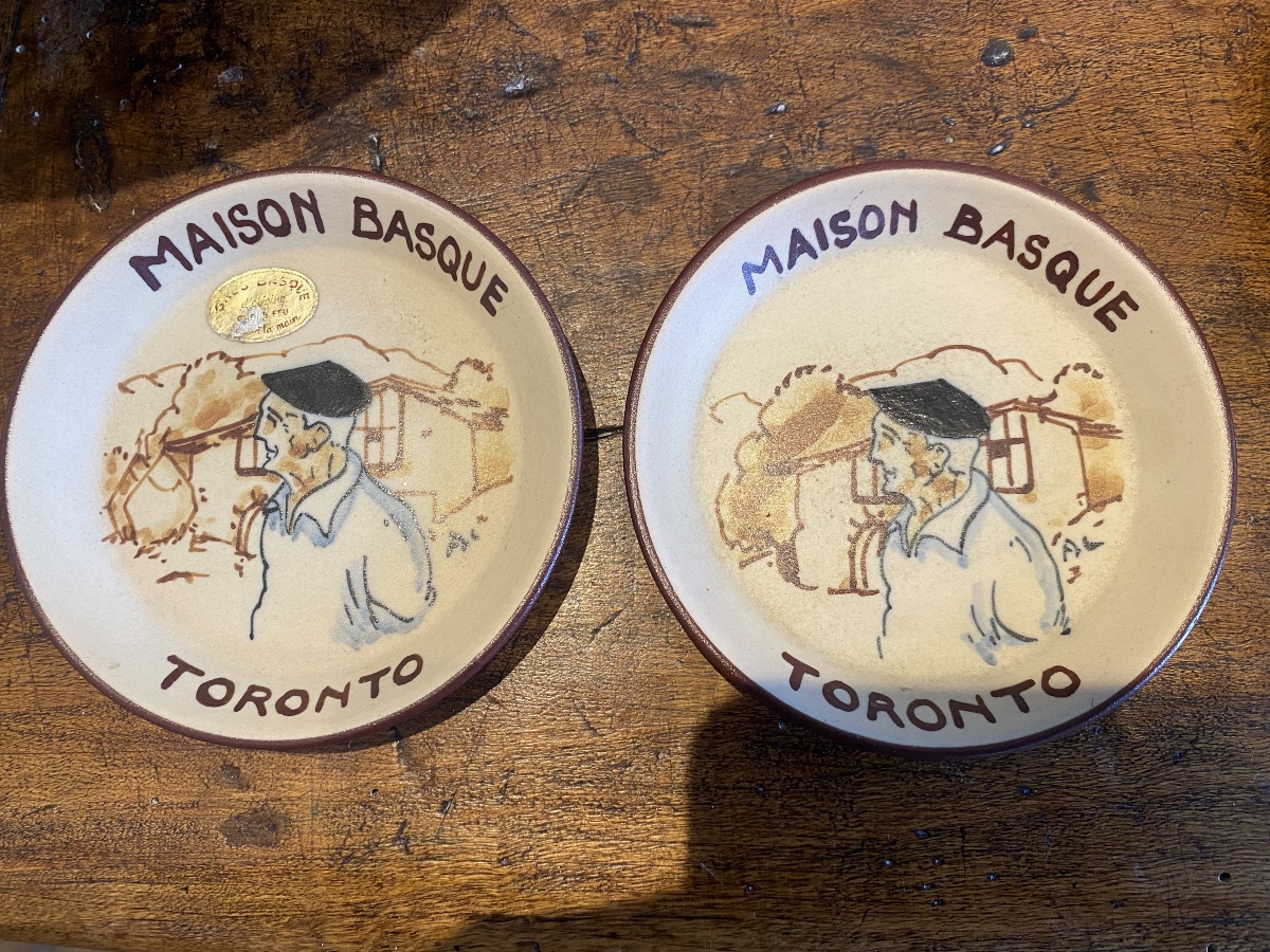 2 cendriers+2 coupelle poterie de Ciboure RF Pays Basque Maison basque de Toronto Euskal Etxea -photo-3