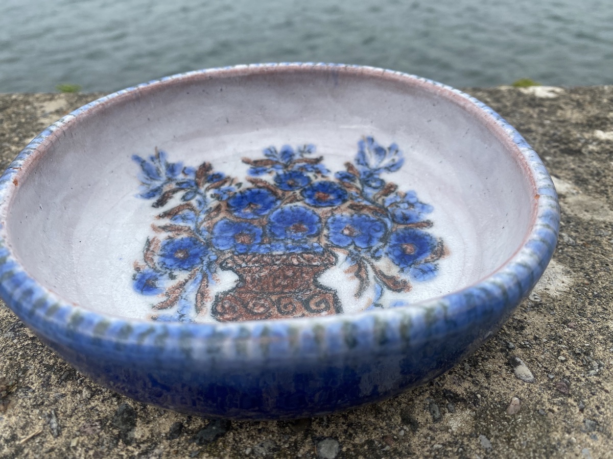 Coupe vide poche céramique d'art Cazaux Biarritz en Pays Basque  fleurs bleues