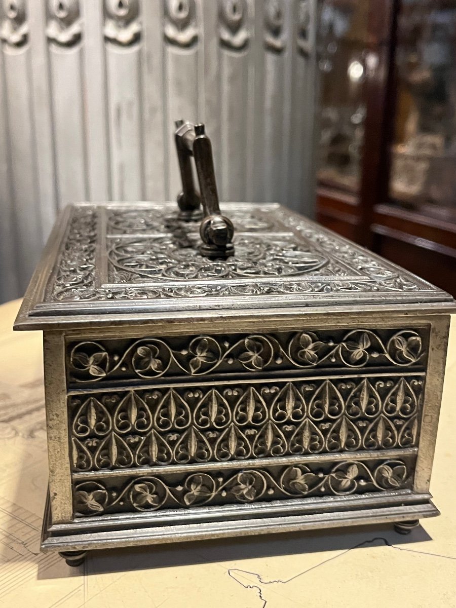 Neo-gothic Iron Box Of Troubadour Spirit.-photo-6