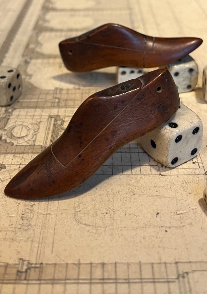 Pair Of Miniature Mouthpieces In Walnut.-photo-4