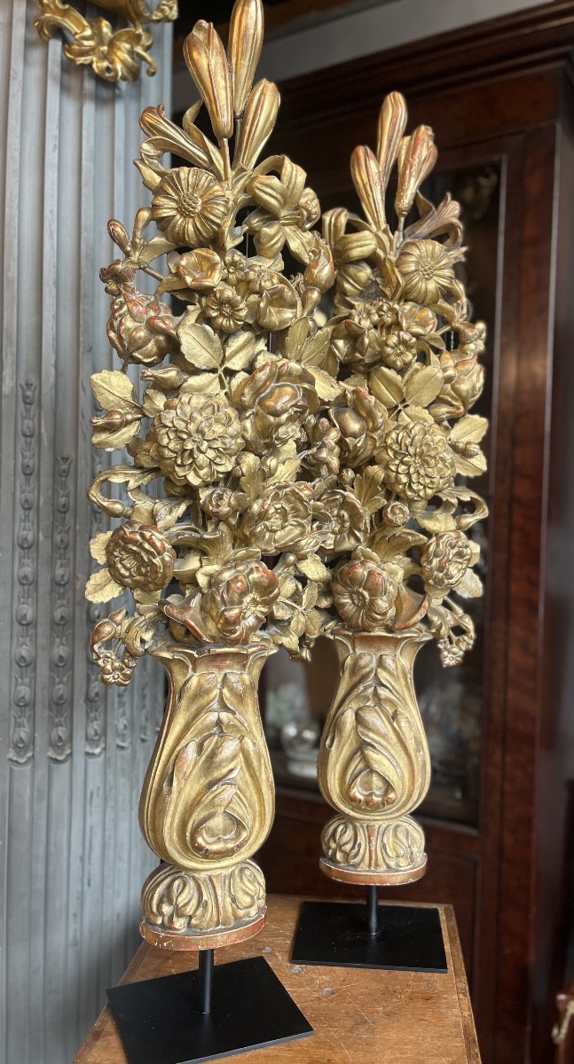 Pair Of Carved And Gilded Wooden Bouquets.