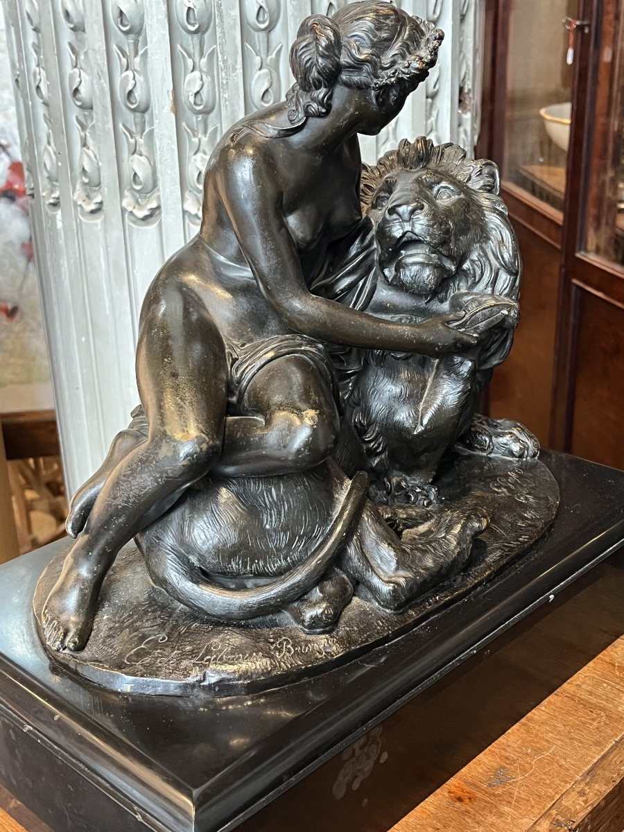 The Lion In Love After Guillaume Geefs -photo-3