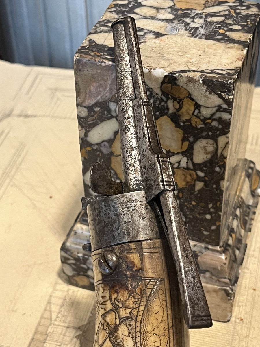 Engraved Deer Wood Powder Flask.-photo-5