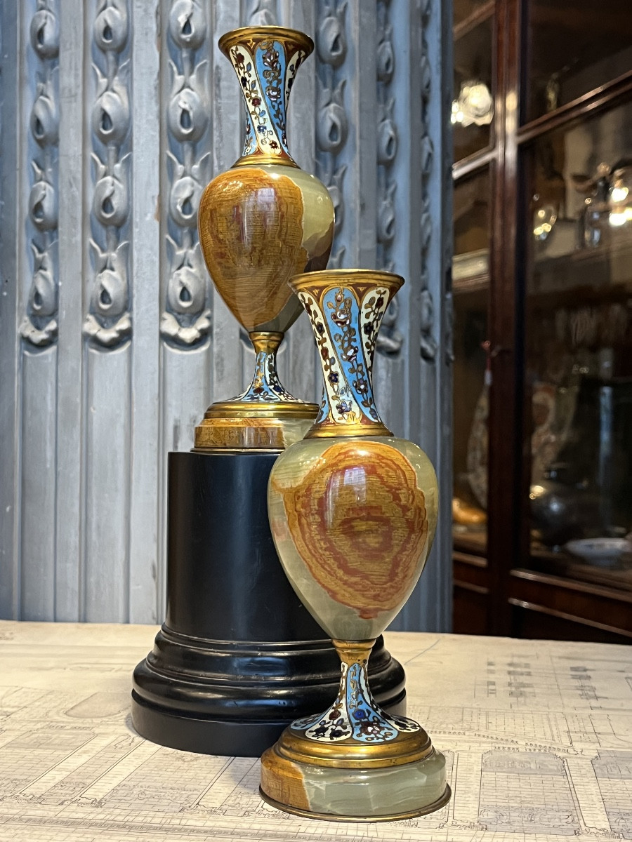Paire de vase en Onyx d’Algérie et bronze .-photo-4