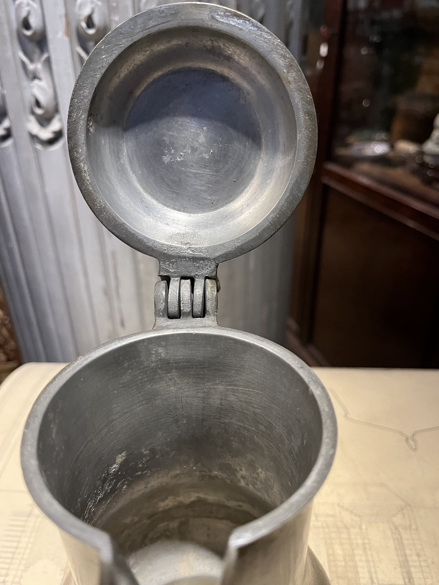 Pichet à vin en étain . Lille début XIX   siècle .-photo-4