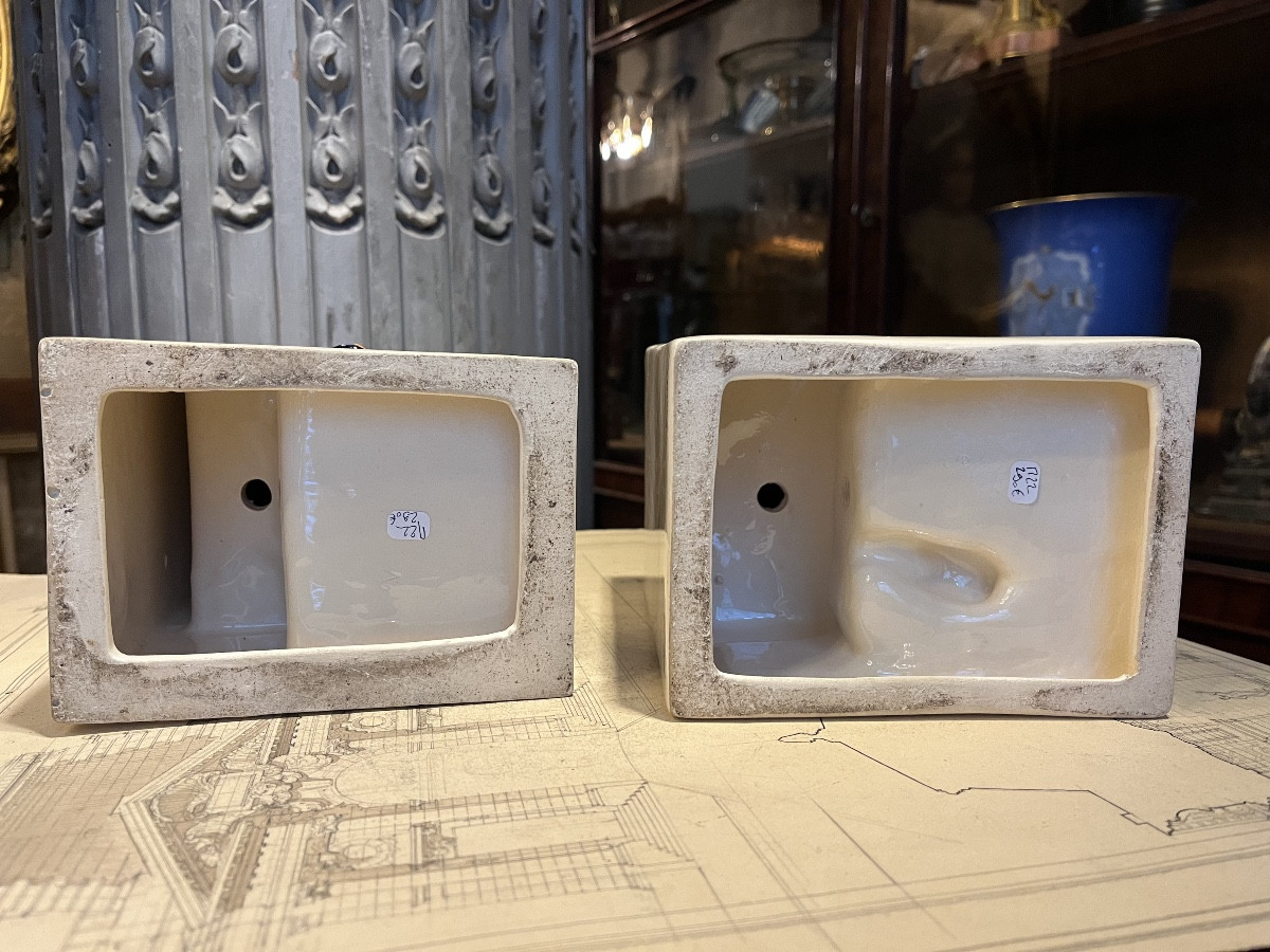 Pair Of Hb Quimper Bookends.-photo-1