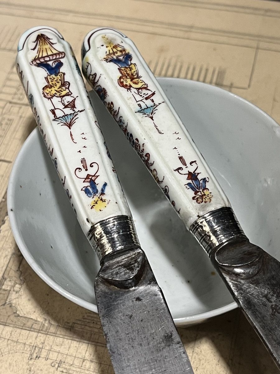 Couteaux manche  en porcelaine Chantilly 