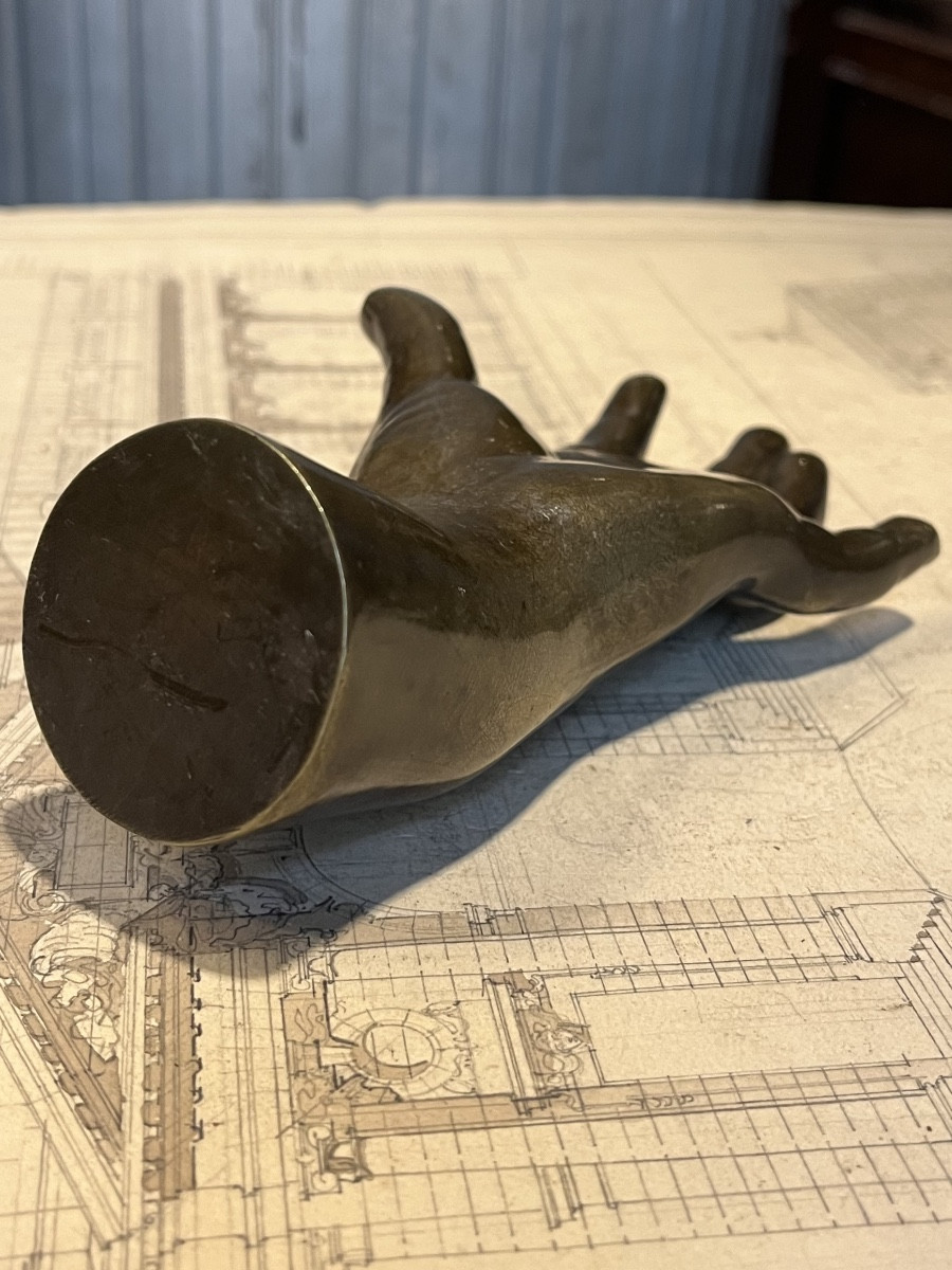 Main d’enfant en bronze .-photo-6