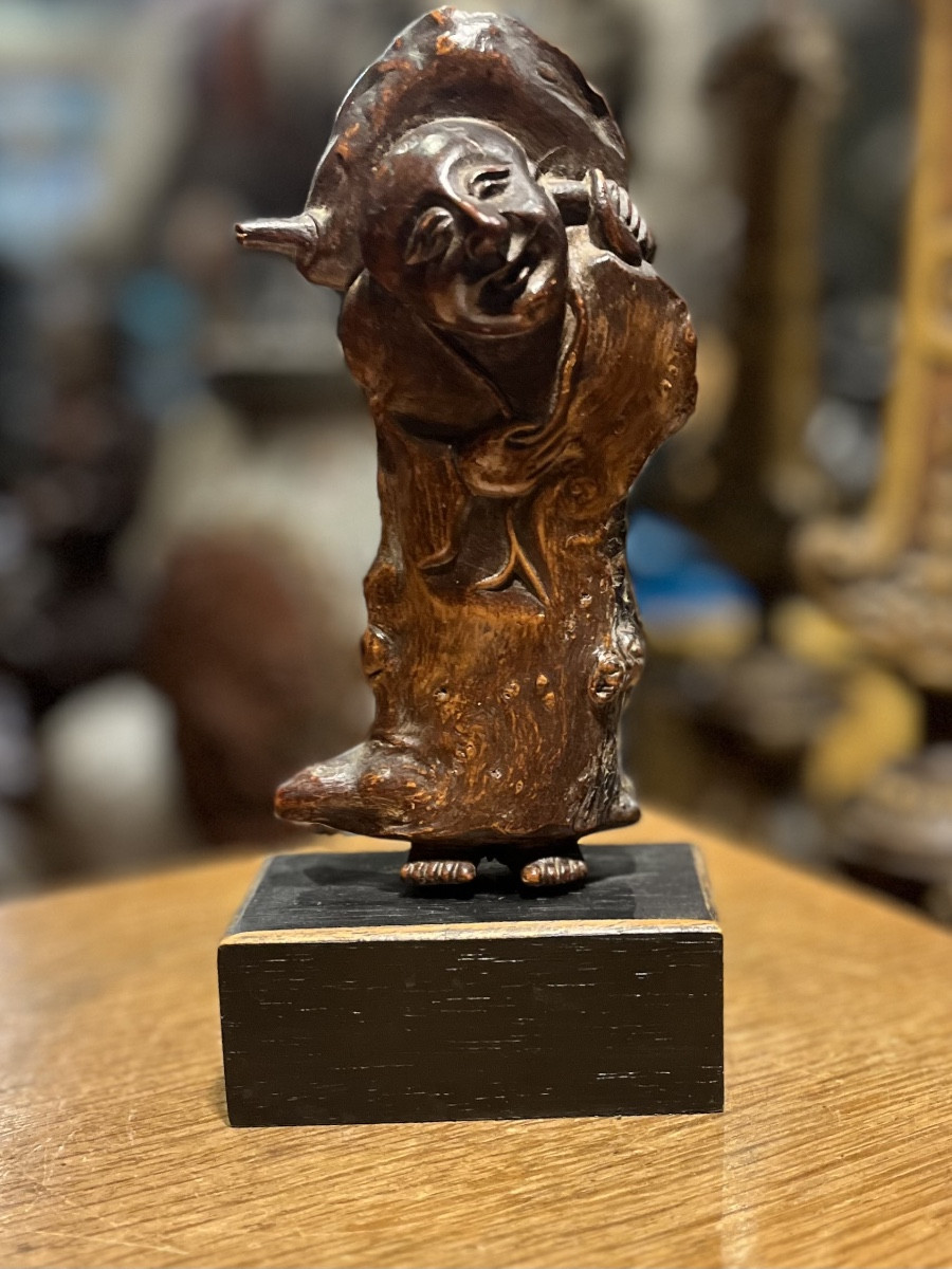 Racine d’arbre sculpté figurant un Chinois .-photo-2