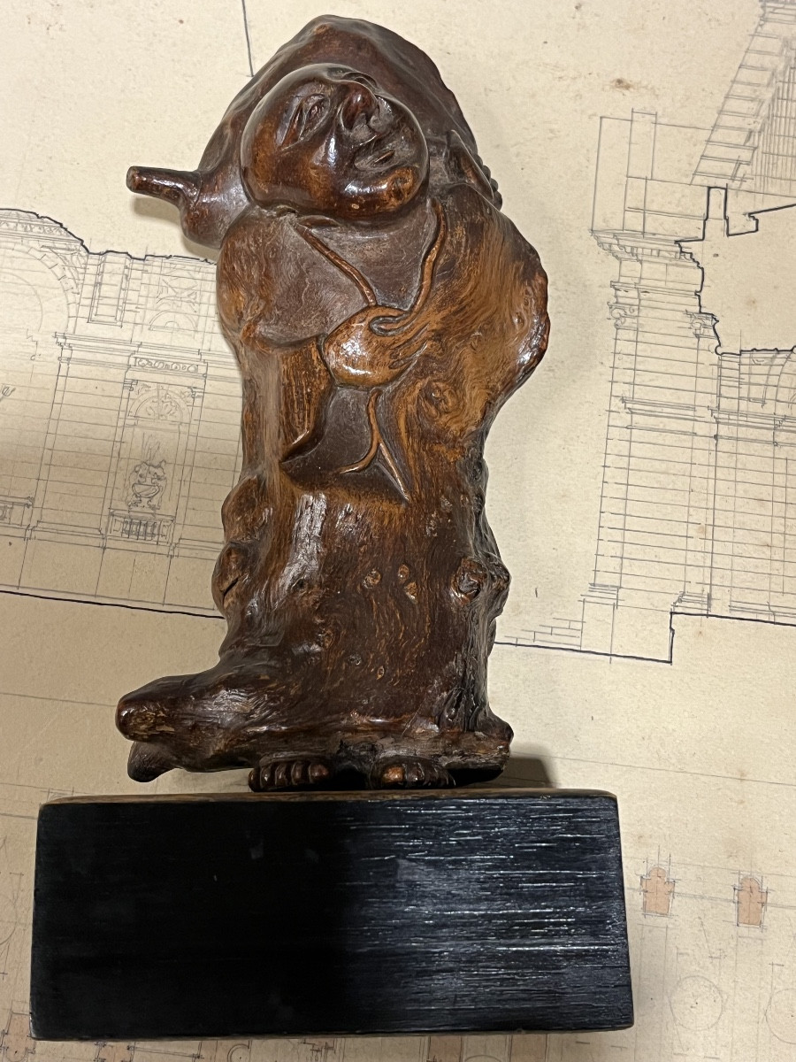 Racine d’arbre sculpté figurant un Chinois .-photo-3