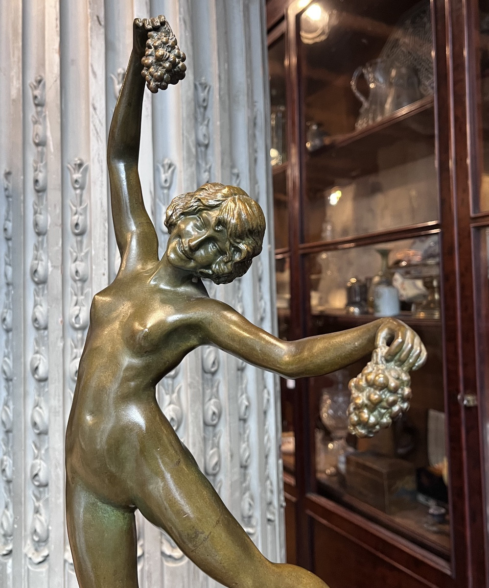 Pierre Le Faguays: Dancer With Bunches Of Grapes.-photo-2