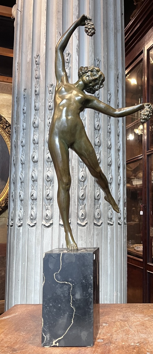 Pierre Le Faguays: Dancer With Bunches Of Grapes.-photo-8