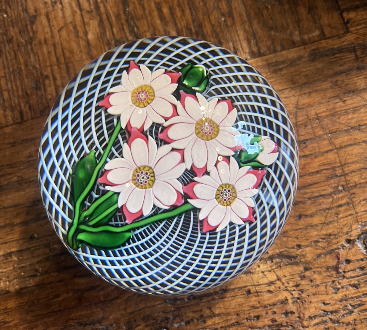 Sulfide Ball With Daisy Design.