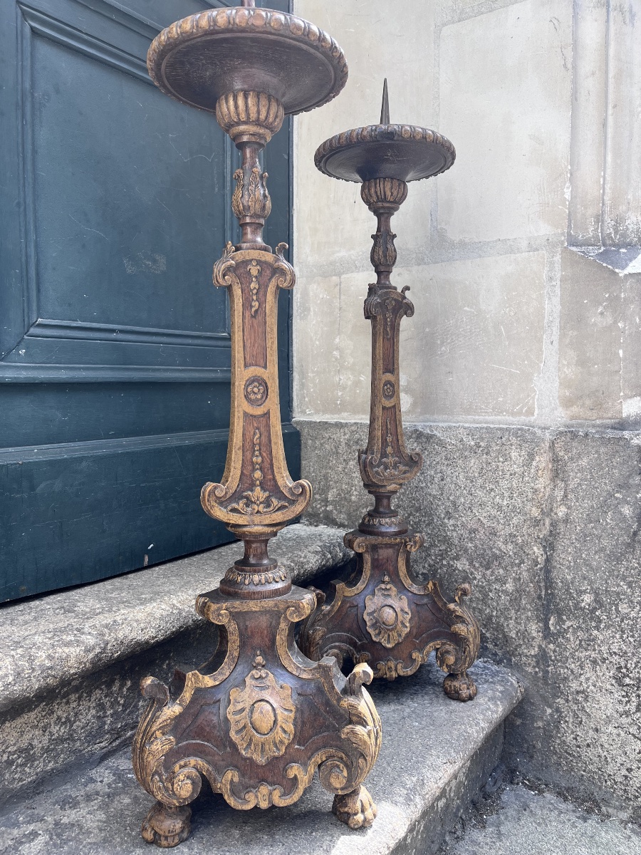 Paire de pique cierge en bois sculpté et peint .-photo-5