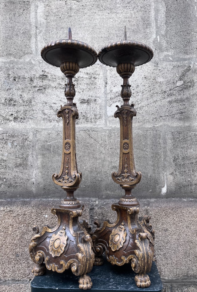 Paire de pique cierge en bois sculpté et peint .-photo-7