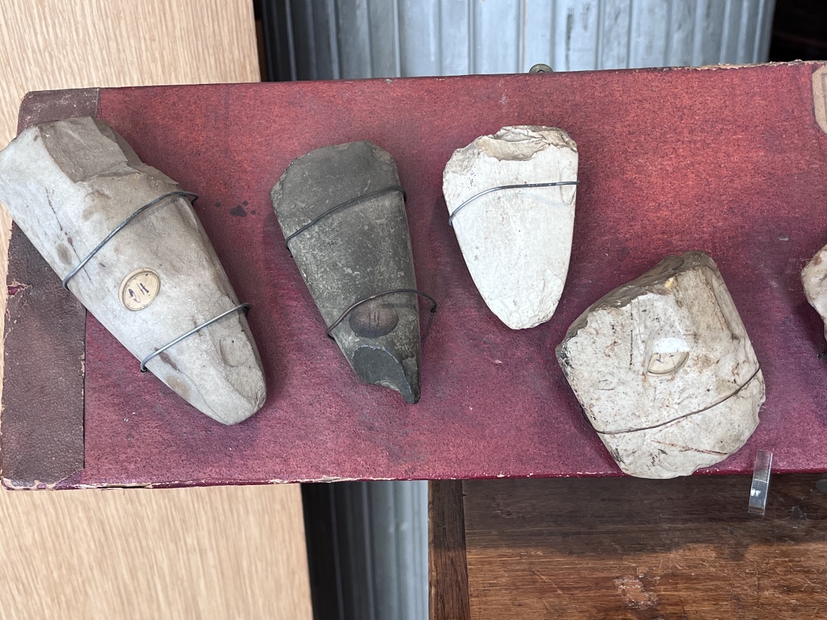 Neolithic Robenhausen .  Axe Fragments.-photo-3