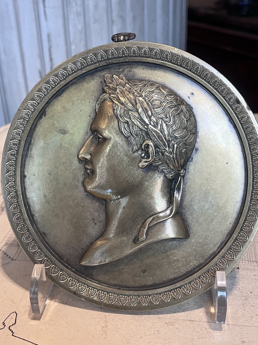 Large Bronze Medallion Depicting Napoleon.-photo-7