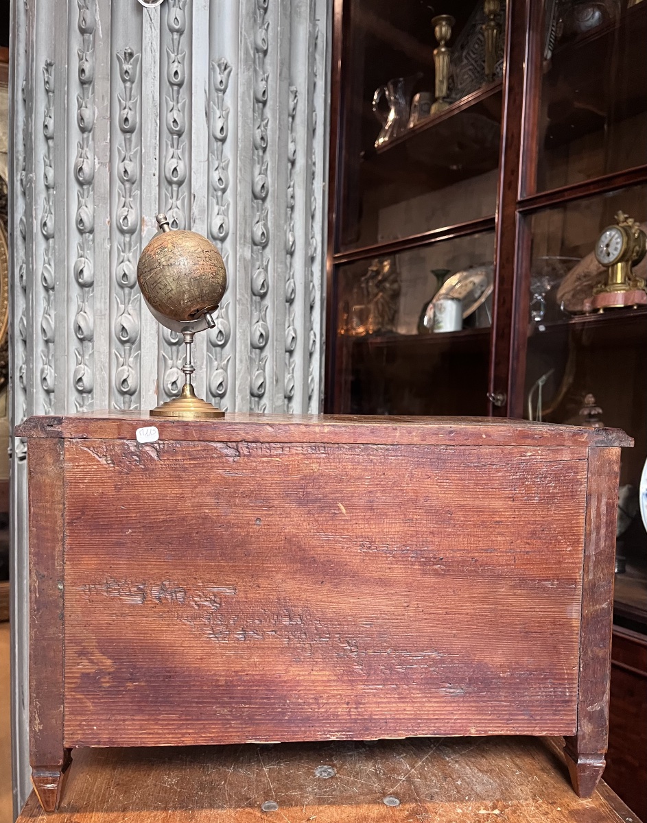 Petite commode de maîtrise. -photo-3