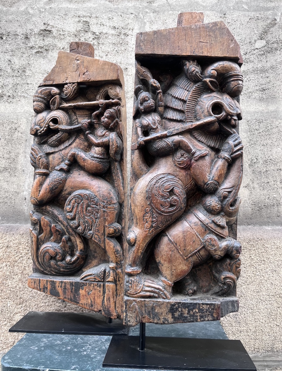 Paire d’éléments en bois sculpté . Inde -photo-4