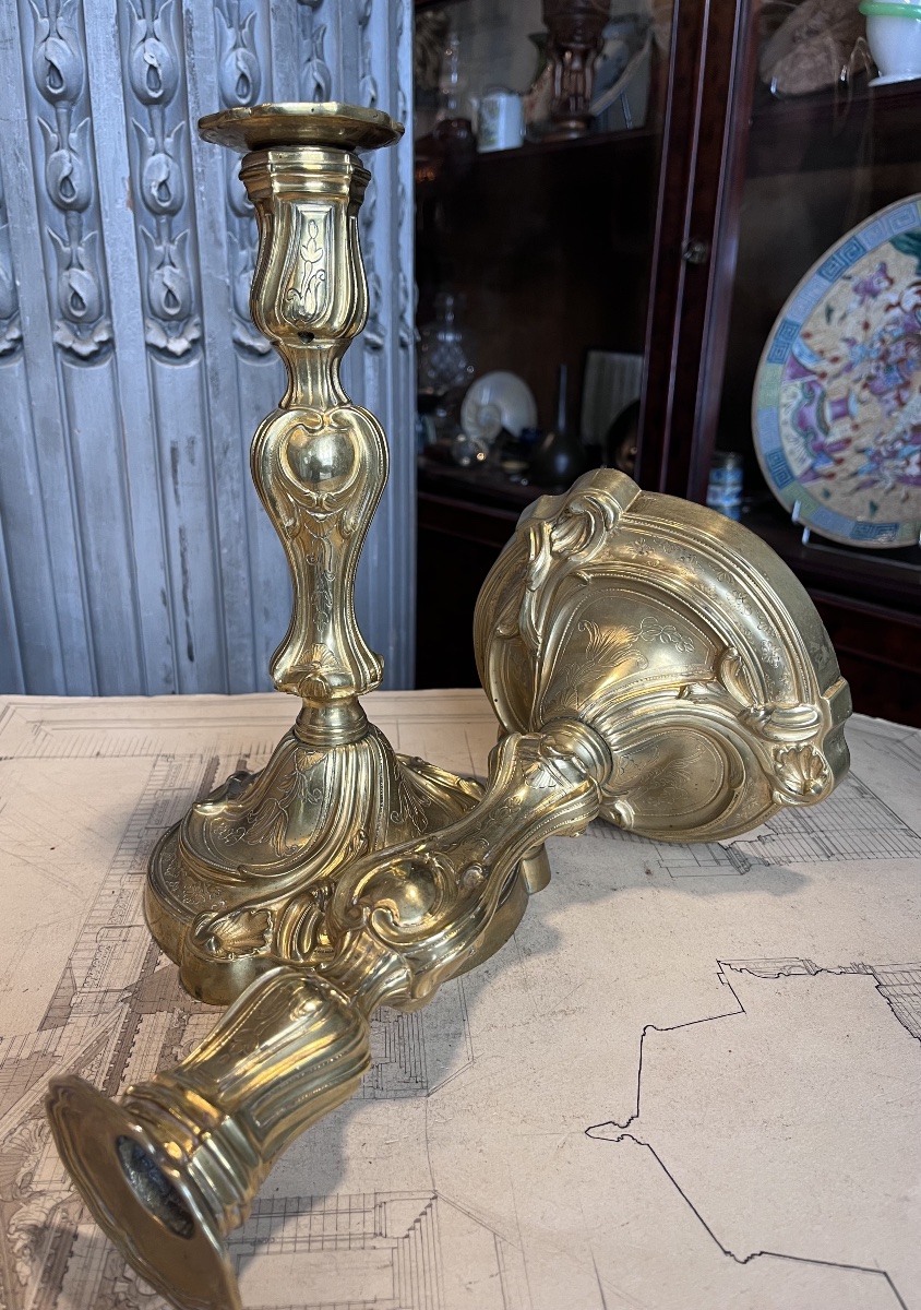 Paire de flambeaux de style Louis XV en bronze .-photo-4