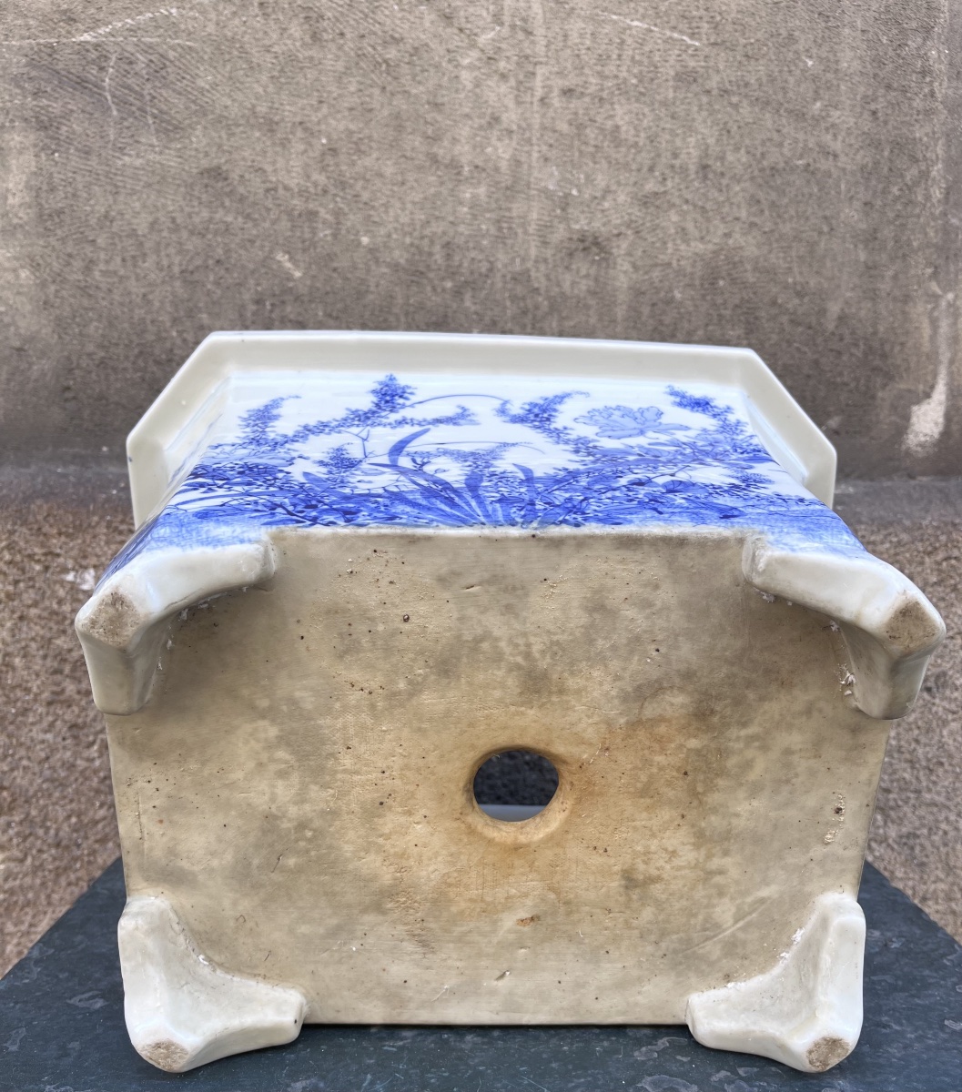 Japan. Large Porcelain Planter.-photo-3