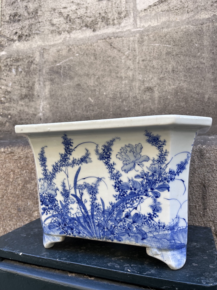 Japan. Large Porcelain Planter.-photo-8