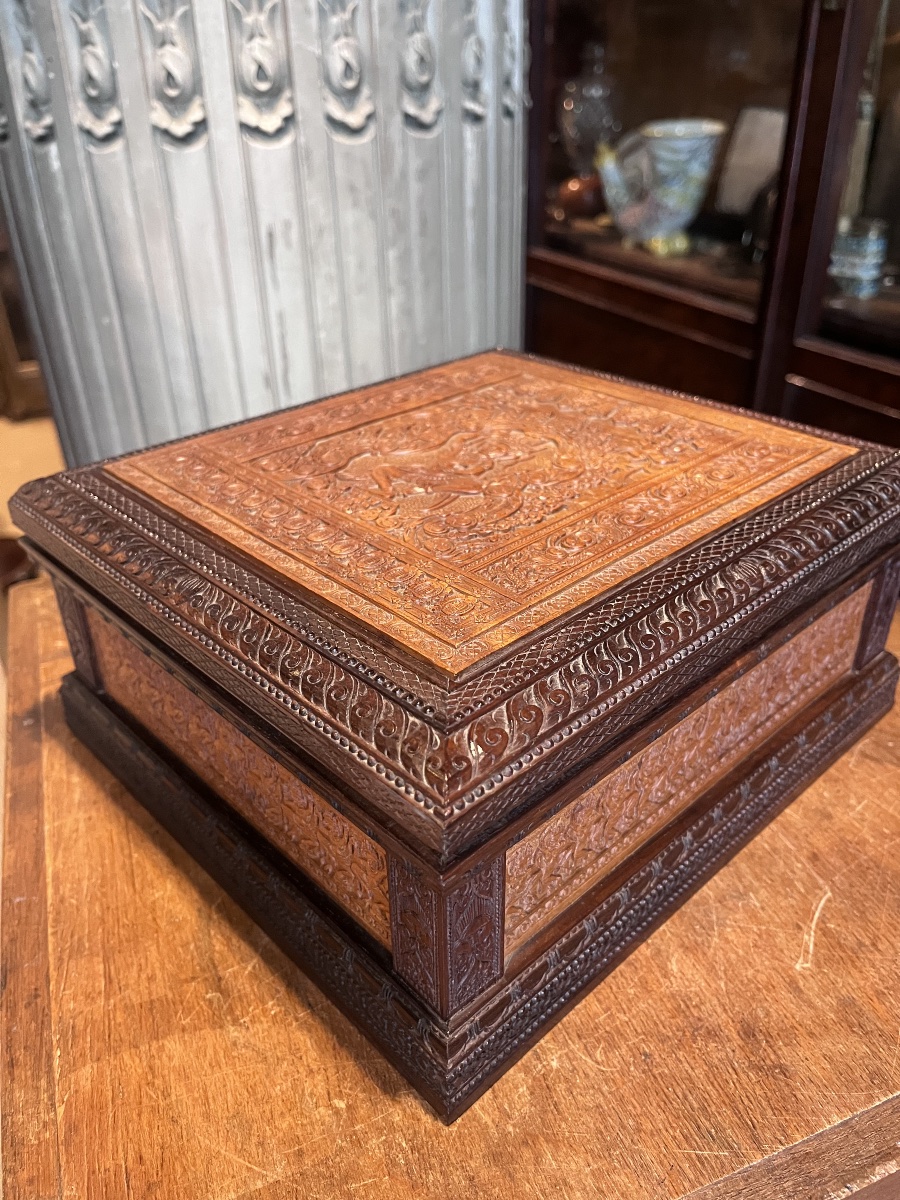 Coffret en bois sculpté , Indonésie .-photo-6