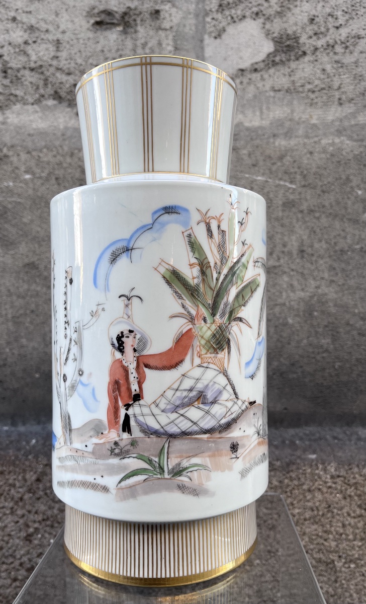 Sèvres Porcelain Vase. Year: 1935.